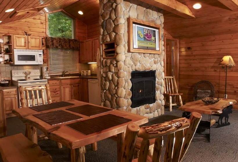 בית, 3 חדרי שינה, Yogi Bear S Jellystone Park Camp Resort Wisconsin Dells