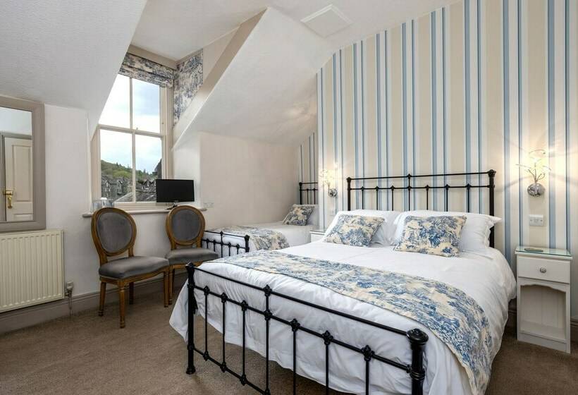 غرفة عائلية, 2 Cambridge Villas