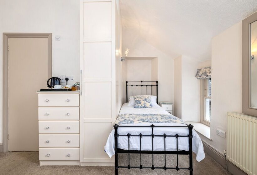 Семейный Номер, 2 Cambridge Villas