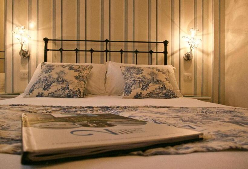 غرفة عائلية, 2 Cambridge Villas