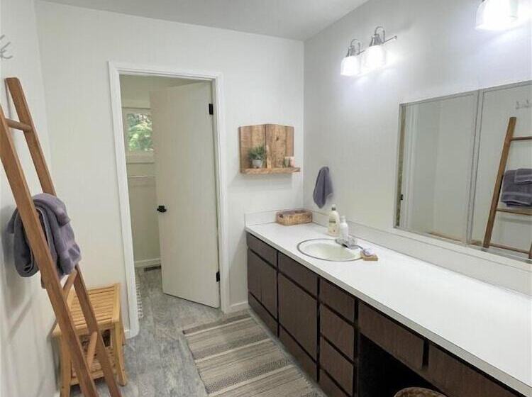 Хижина, Valley View Cabin