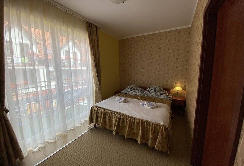 סוויטת קומפורט, Willa Kliper