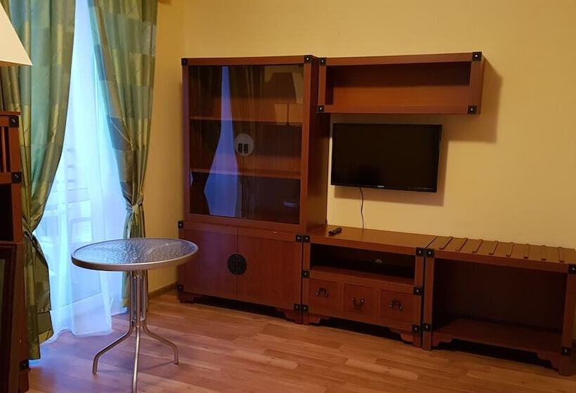 סוויטת פרמיום, Willa Kliper