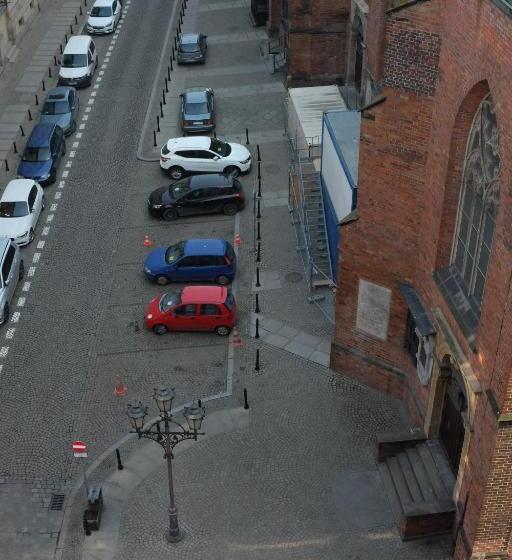 Quarto standard, Academus Pub & Guest House