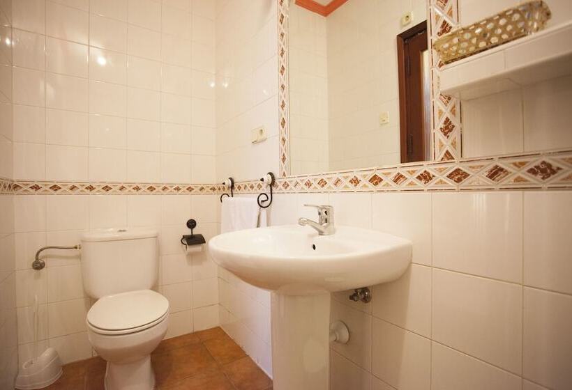 غرفة قياسية, Hostal Castilla