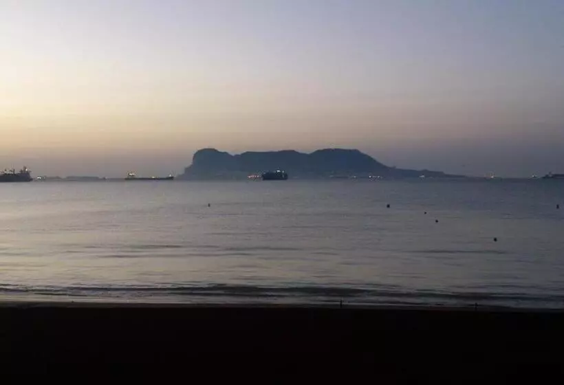 オーシャンビュースイート, El Bahía Algeciras