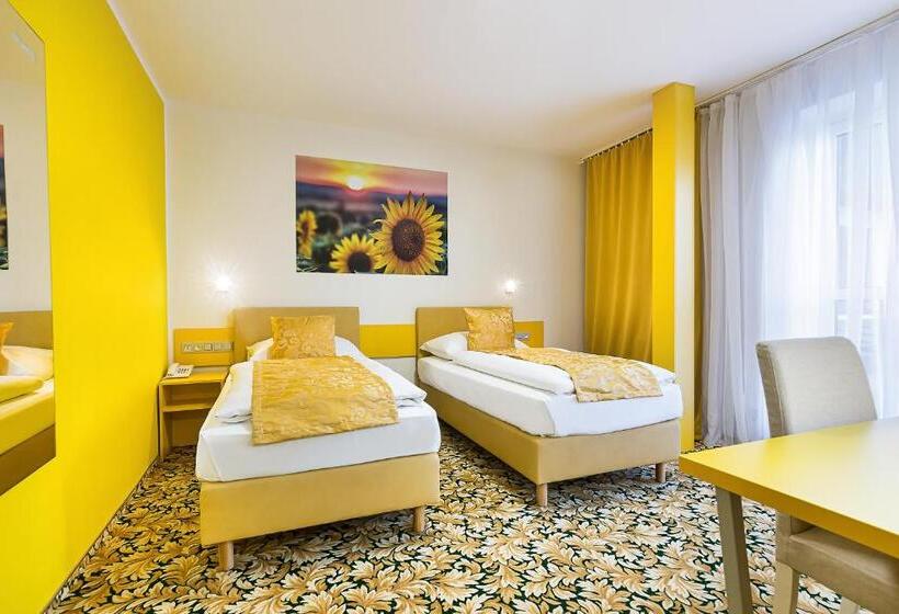 غرفة قياسية بلس, Atlantis