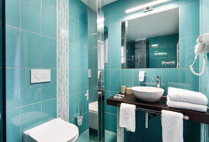 غرفة قياسية بلس, Atlantis