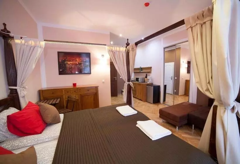 استودیوی لوکس, Residence B&B La Fontaine