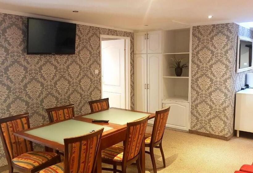 Apartamento 4 Dormitórios, Residence B&b La Fontaine Apart