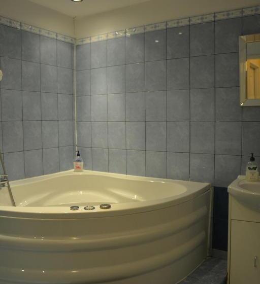 آپارتمان 4 خوابه, Residence B&b La Fontaine Apart