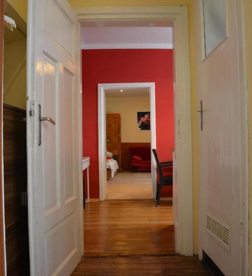 اتاق خانوادگی, Residence B&b La Fontaine Apart