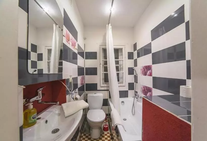 اتاق خانوادگی, Residence B&B La Fontaine