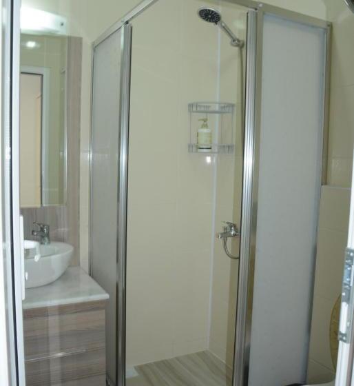 标准间带游泳池, Berg