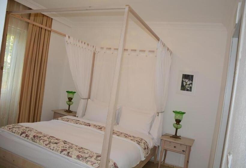 带阳台套房, Berg