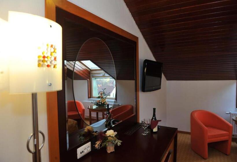 スタンダードルーム, Complex Jasmine