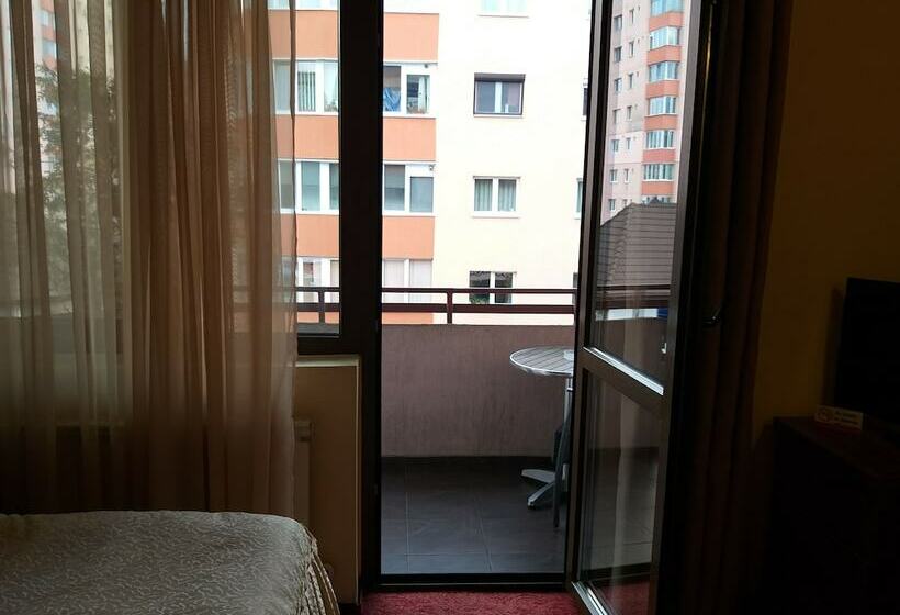 اتاق اکونومی, Gema