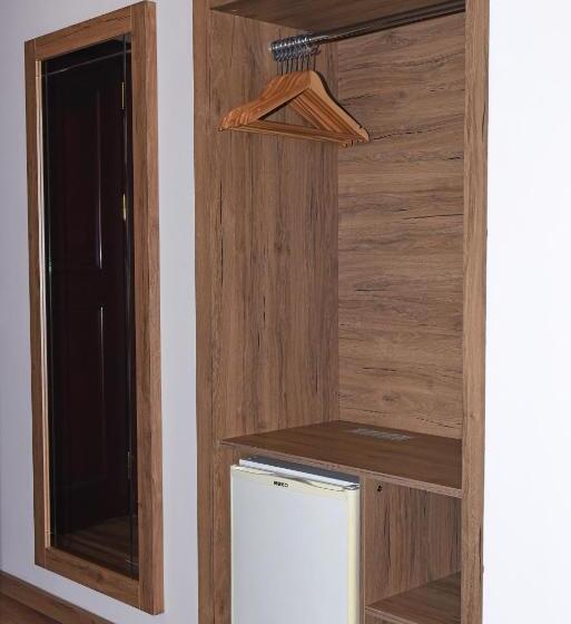 اتاق استاندارد سه نفره, Grand Umit