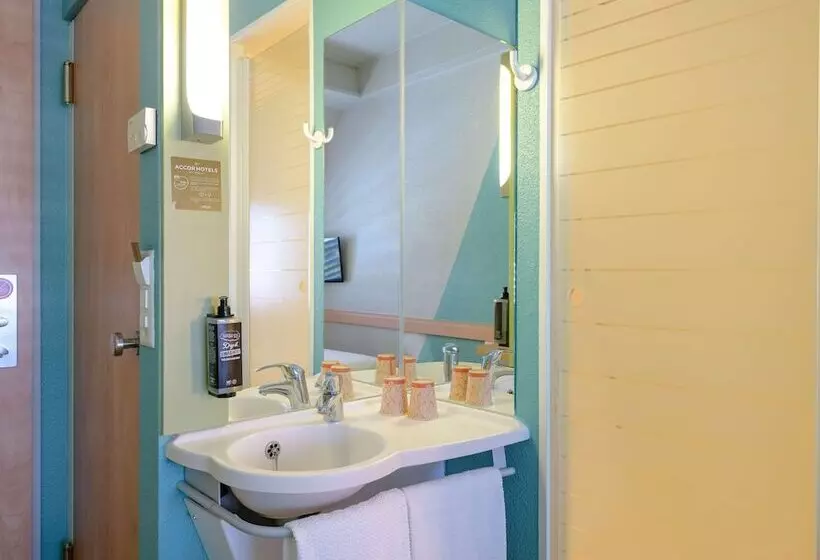 اتاق استاندارد با تخت دوبل, Ibis Budget Hotel Luzern City