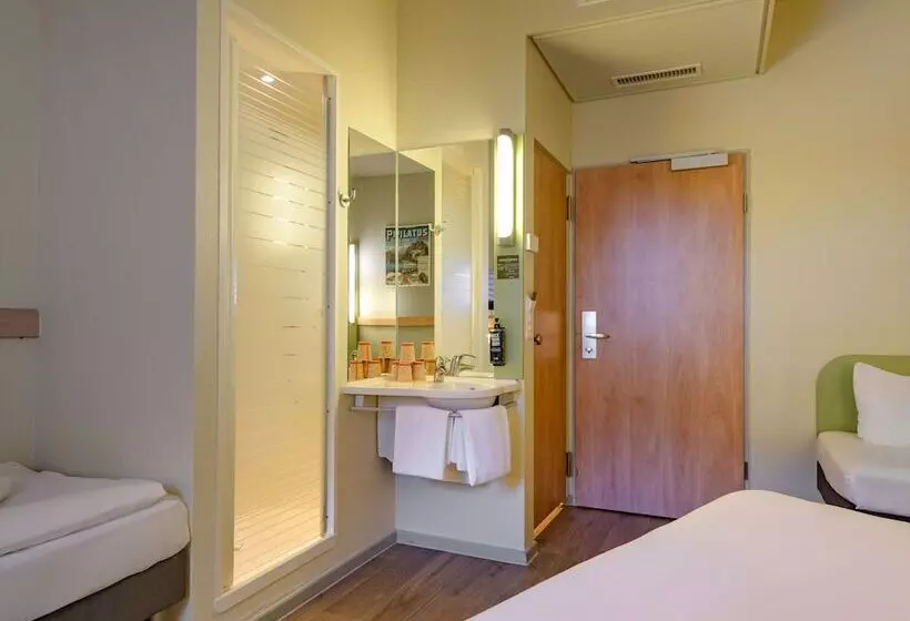 اتاق خانوادگی, Ibis Budget Hotel Luzern City