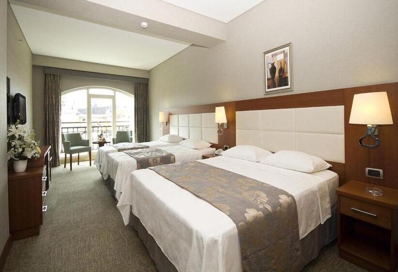 اتاق استاندارد سه نفره, Innpera