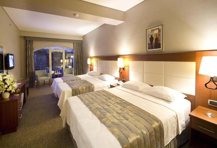 اتاق استاندارد سه نفره, Innpera