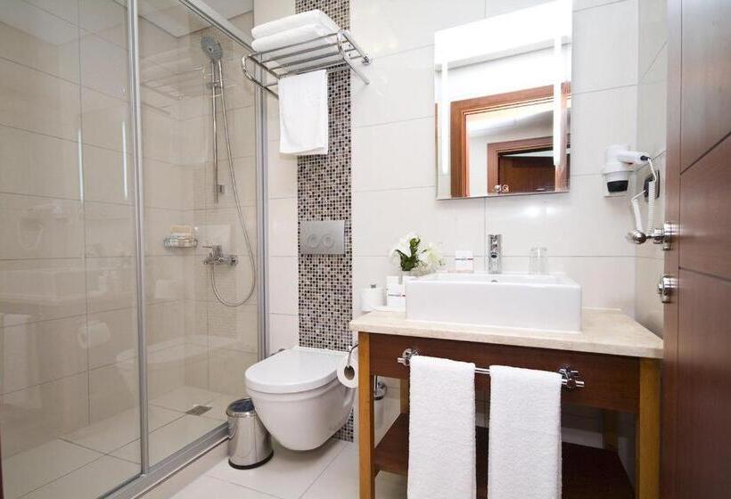 سوئیت با چشمانداز, Innpera