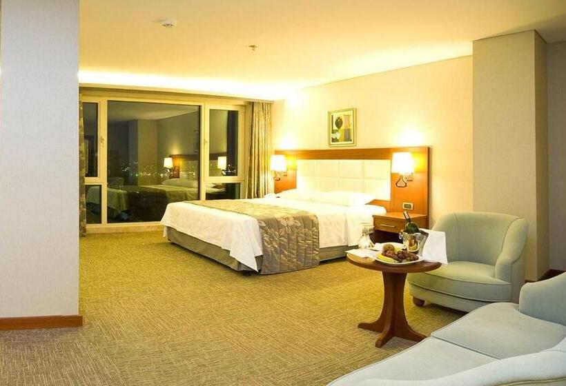 سوئیت با چشمانداز, Innpera