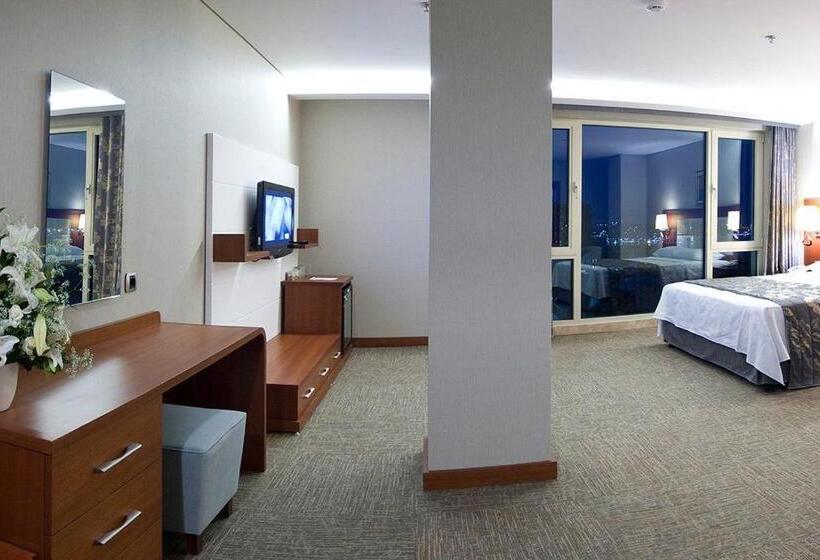 سوئیت با چشمانداز, Innpera