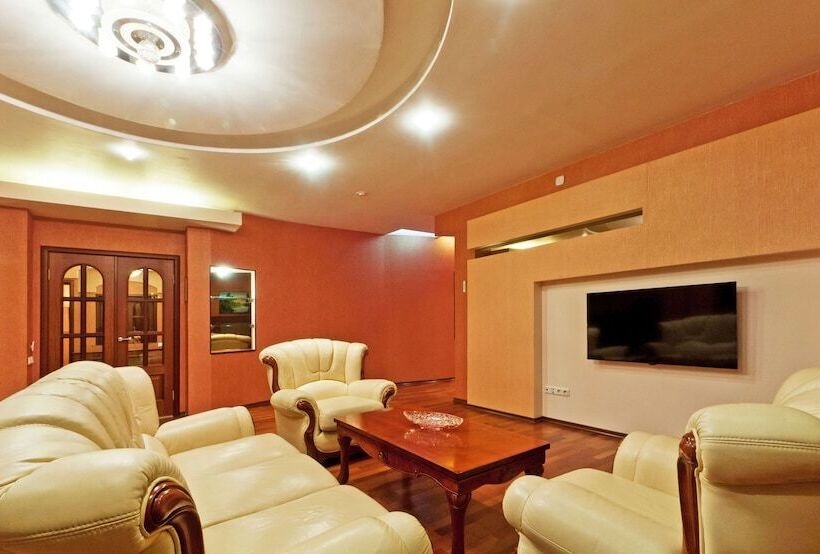 غرفة دور أخير, K Vizit