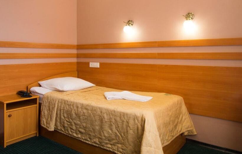 غرفة قياسية فردية, K Vizit