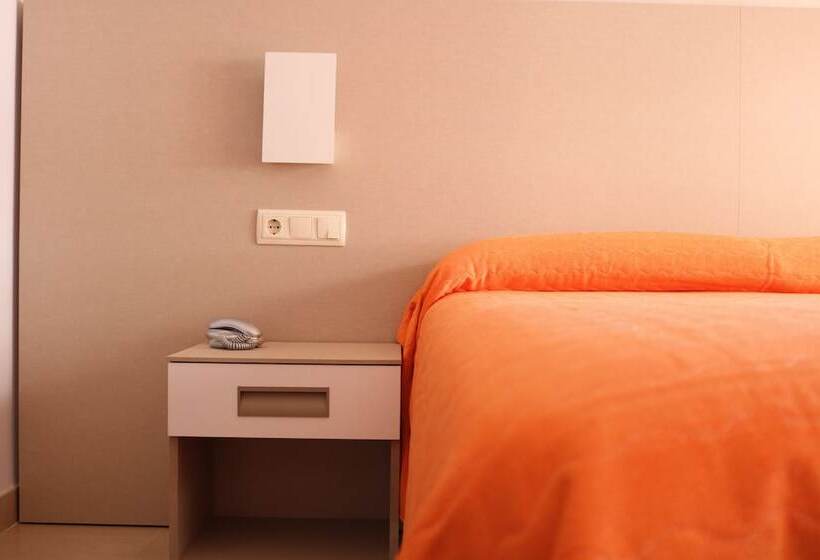 غرفة قياسية, Marina