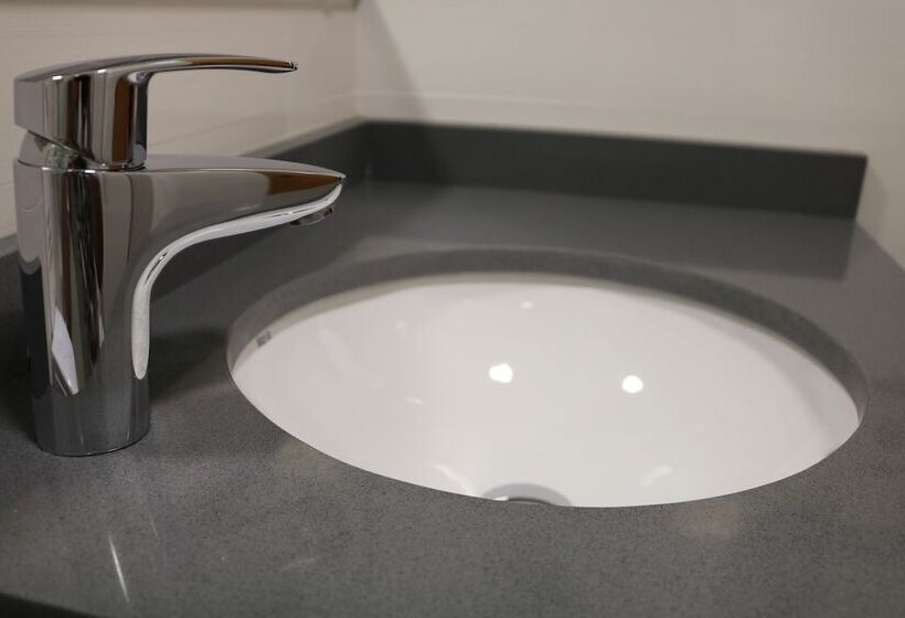 غرفة قياسية, Marina