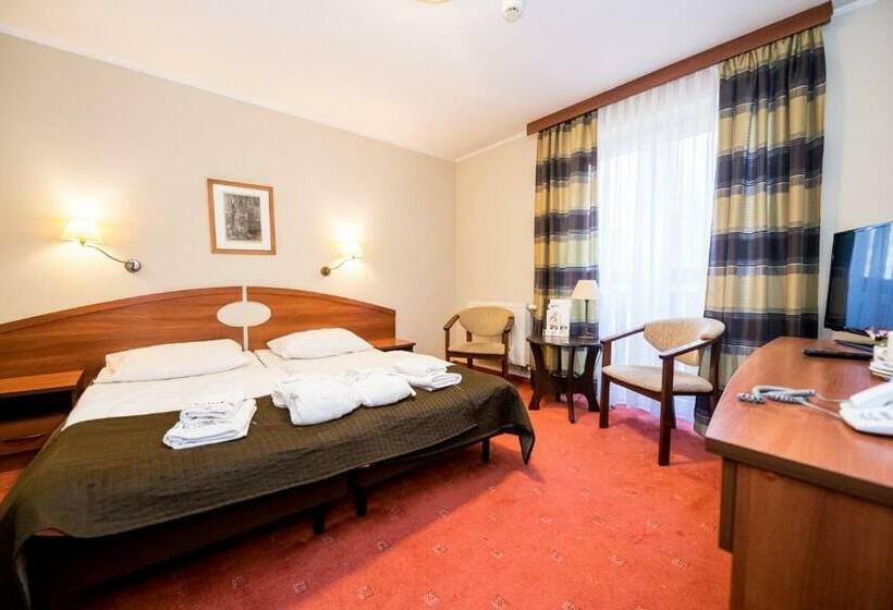 スタンダードルーム, Nowa Ski Spa