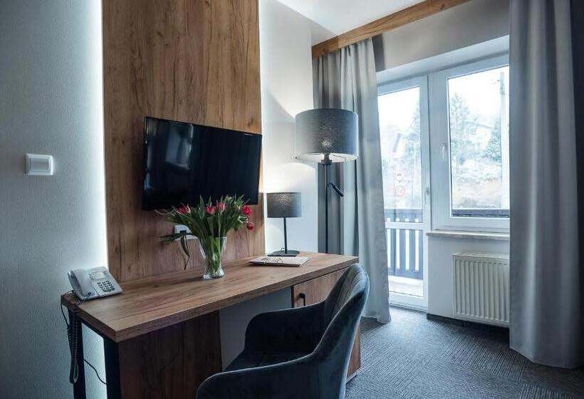 Comfort room with mountain view, Nowa Ski Spa