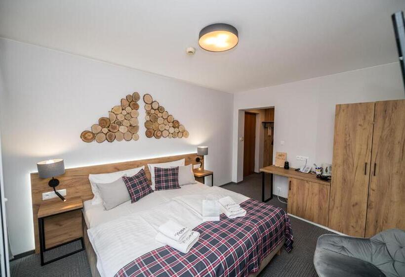 山の見えるスーペリアルーム, Nowa Ski Spa