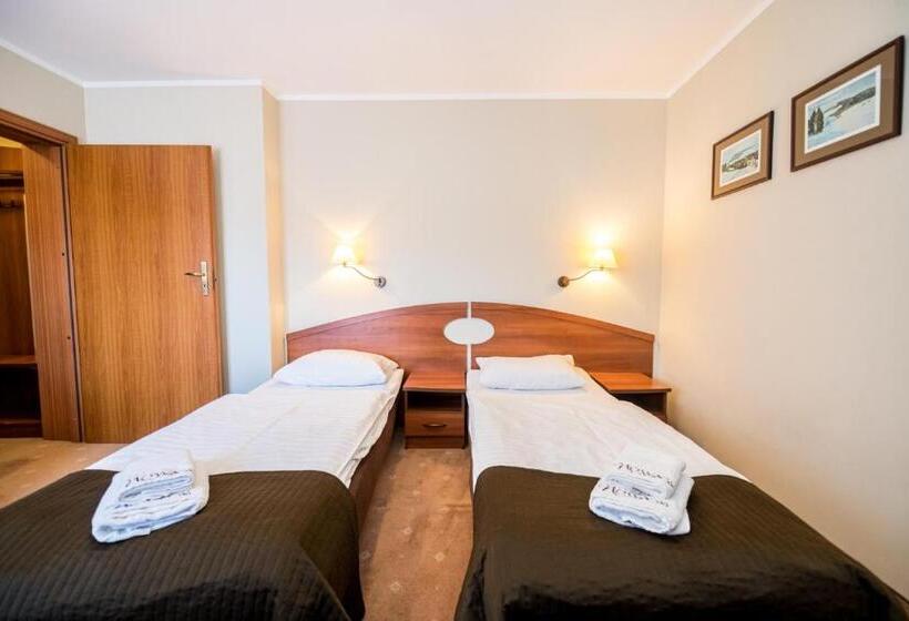 スタンダードスタジオ, Nowa Ski Spa