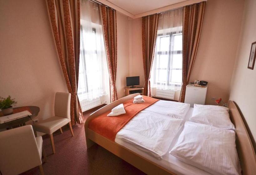 Номер Стандарт, Paradies