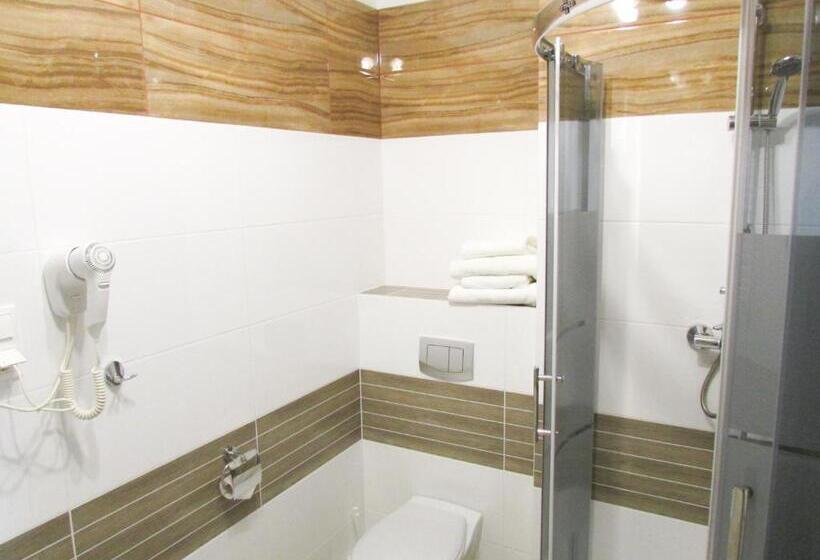 اتاق راحتی سه تخته, Pensjonat Wrzos