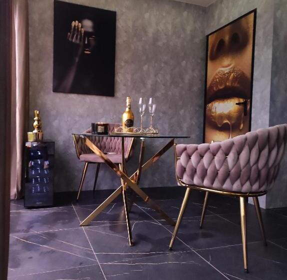 آپارتمان 1 خوابه با چشم‌انداز باغ, Pensjonat Wrzos