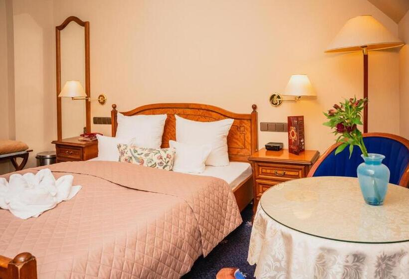 패밀리 룸, Rezydencja