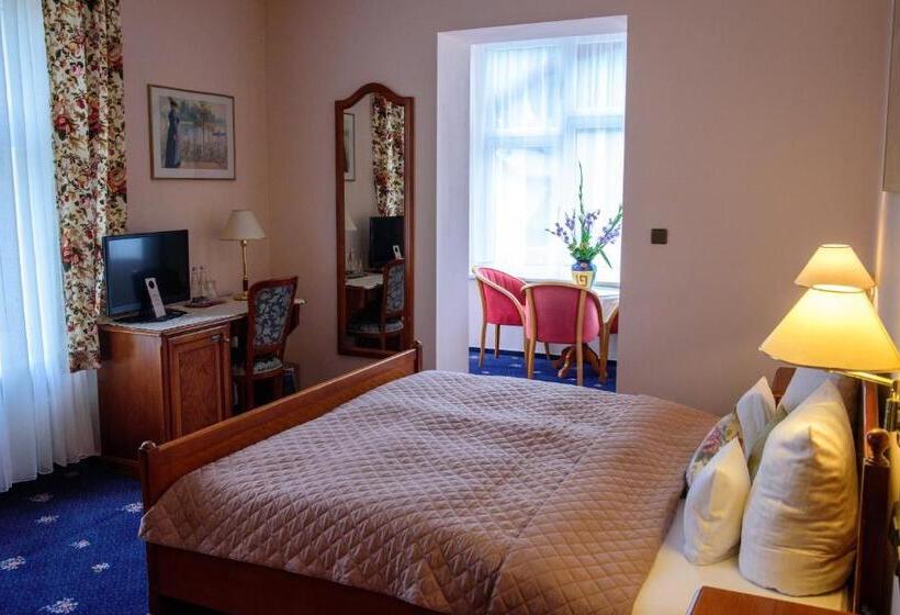 패밀리 룸, Rezydencja