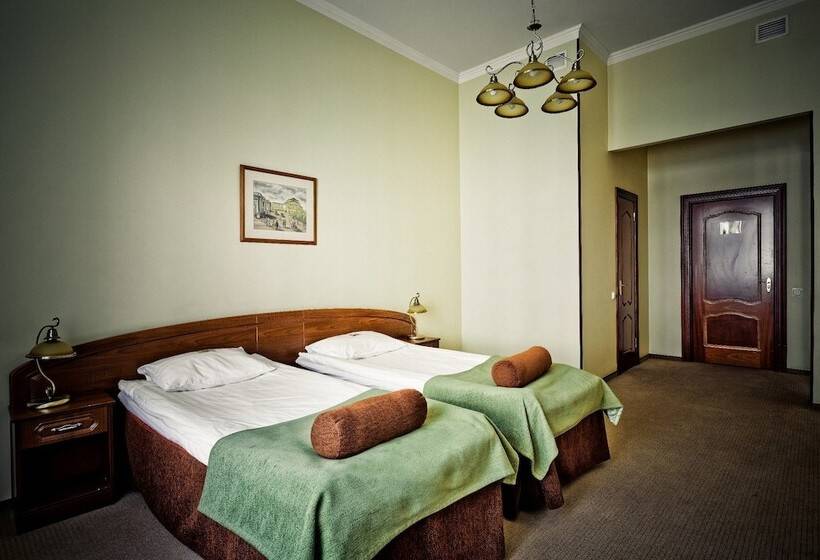 Standard Room, Shelfort