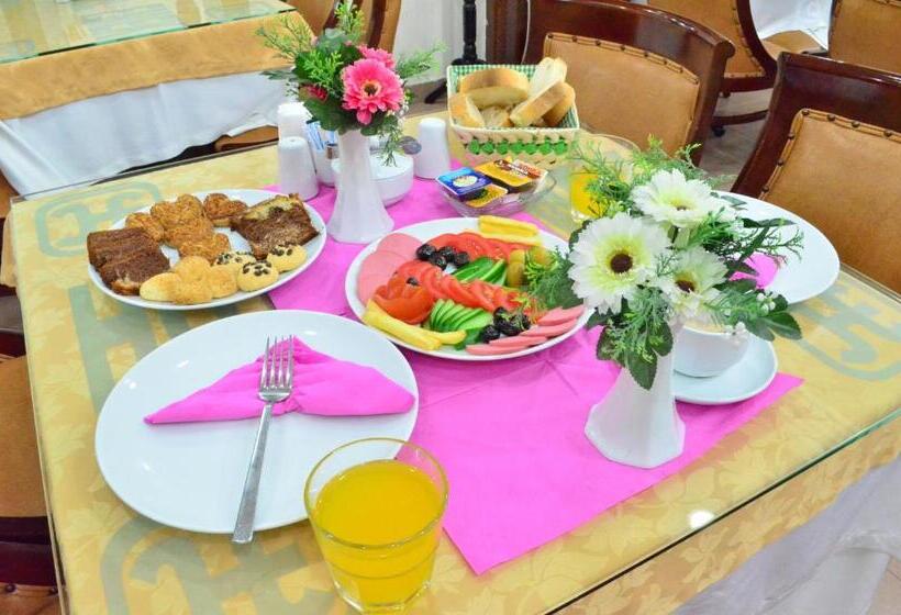 スタンダードトリプルルーム, Sirkeci Emek