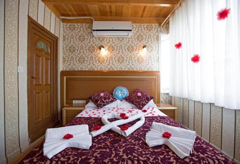 オーシャンビューのデラックストリプルルーム, Sirkeci Emek