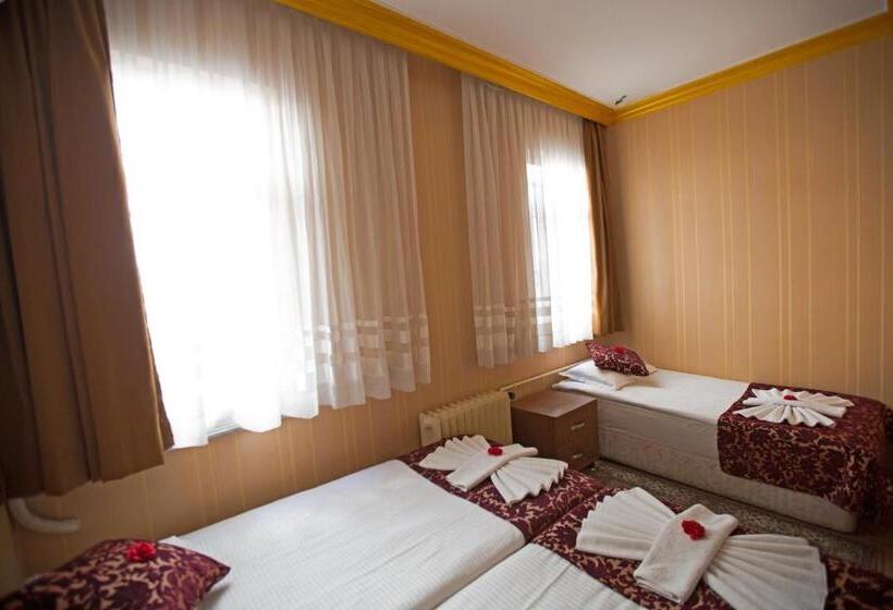 スタンダードトリプルルーム, Sirkeci Emek