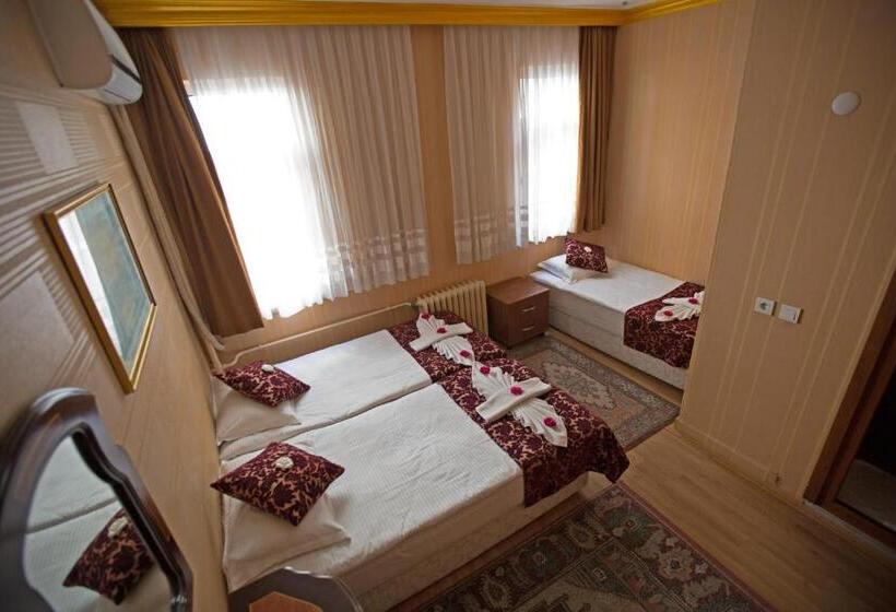 スタンダードトリプルルーム, Sirkeci Emek