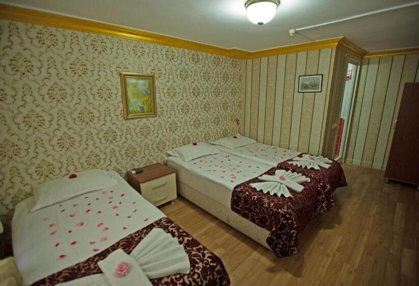 スタンダード4人部屋, Sirkeci Emek