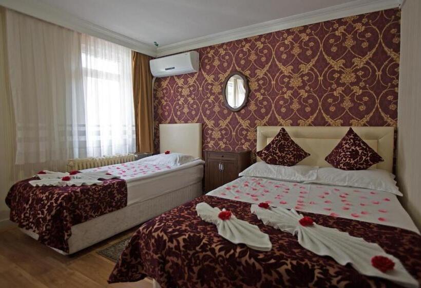 スタンダードトリプルルーム, Sirkeci Emek