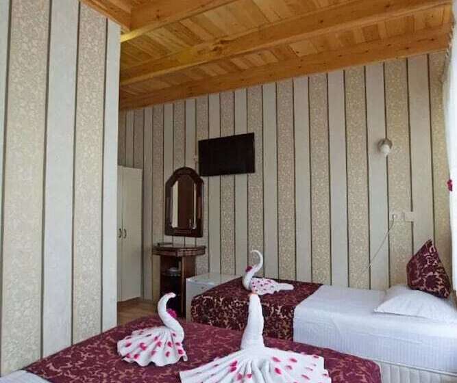 スタンダードトリプルルーム, Sirkeci Emek